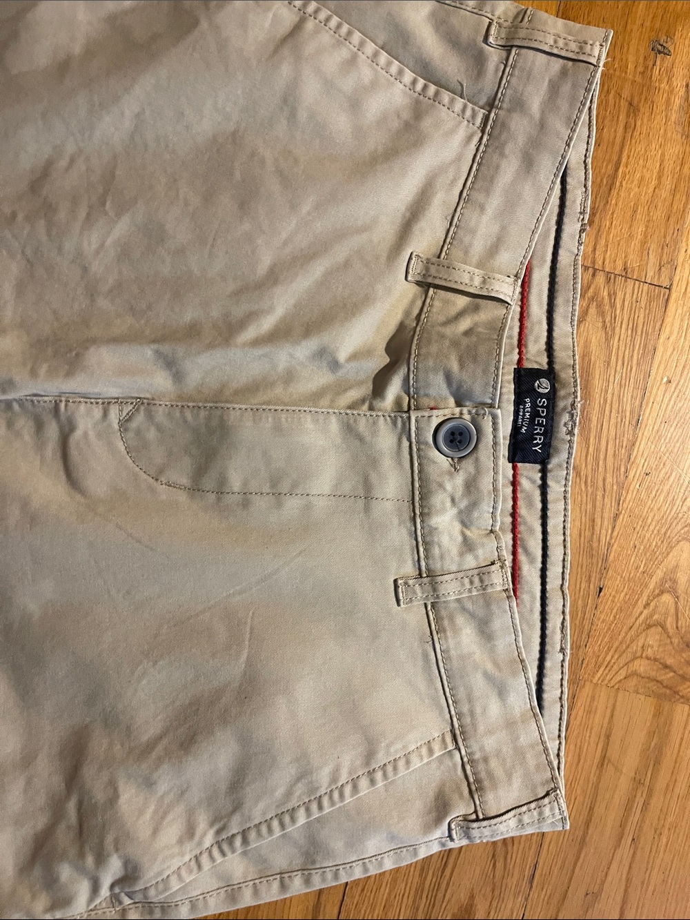 Sperry Men's Flat-Front Chino Shorts - Beige - Picture 2 of 3